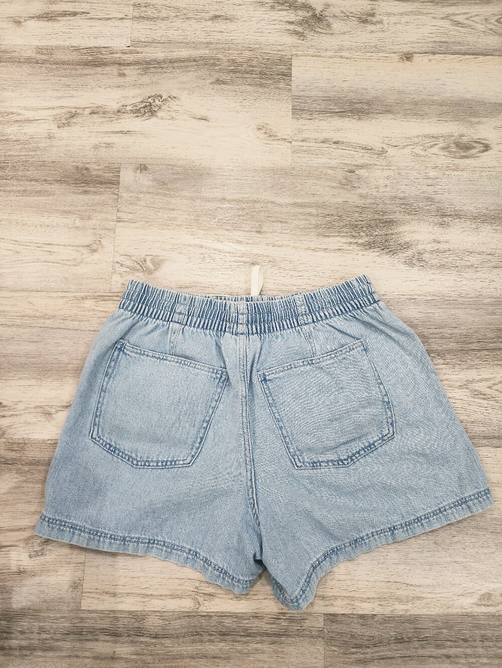 Universal Thread Womens Shorts - Picture 2 of 3